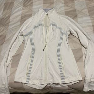 LULULEMON JACKET